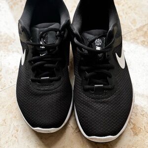 Nike women sneakers